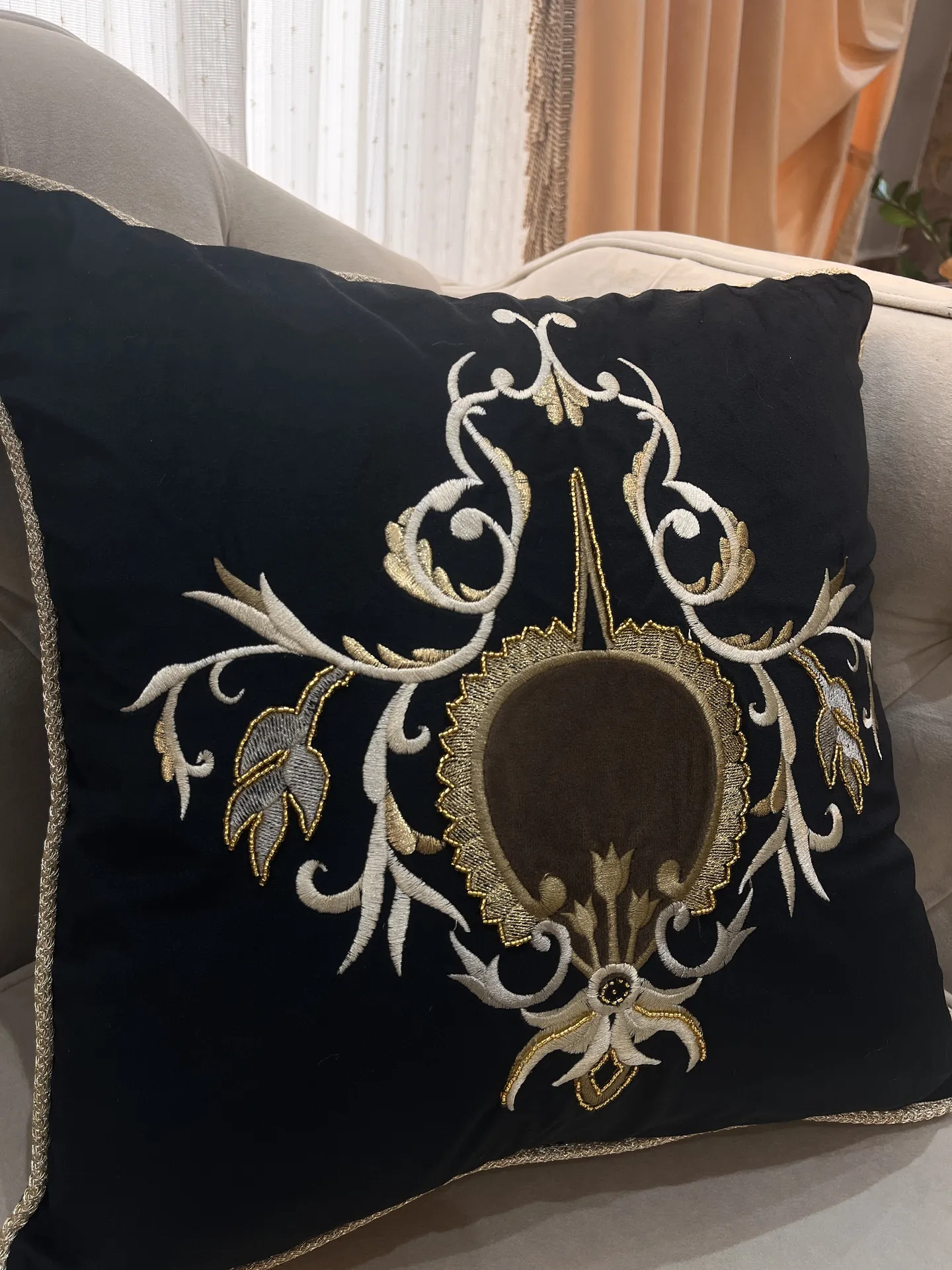 کاور کوسن مدل الماس کاور کوسن مدل الماس - مشکی - تی بی جی هوم TBG Home
